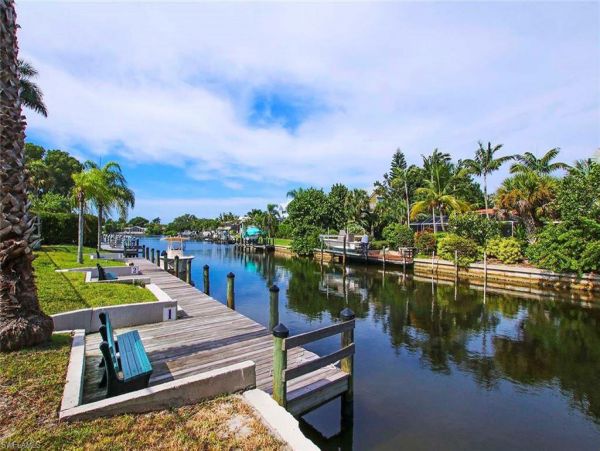 Value Two Bedroom Beach. Condo in Sanibel