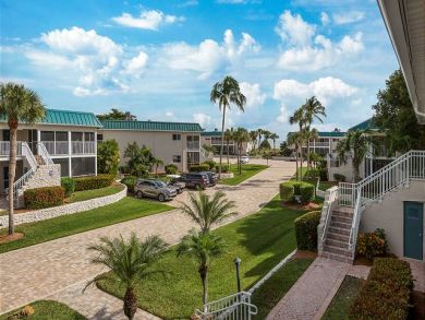 Sanibel Island Two Bedroom Vacation Condo Steps to Beach