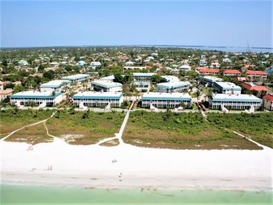 Sanibel Island Two Bedroom Vacation Condo Steps to Beach