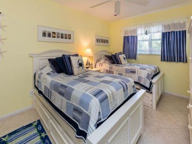 Twin Beds in Guest Bedroom