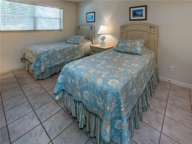 Twin Beds in Guest Bedroom