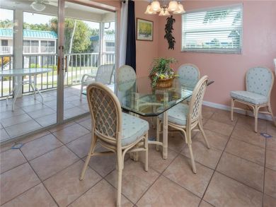 Dining Area with Seating for 6