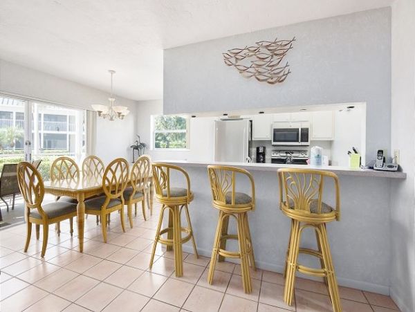 Sanibel Value Vacation Condo Two Bedrooms Sleeps 6