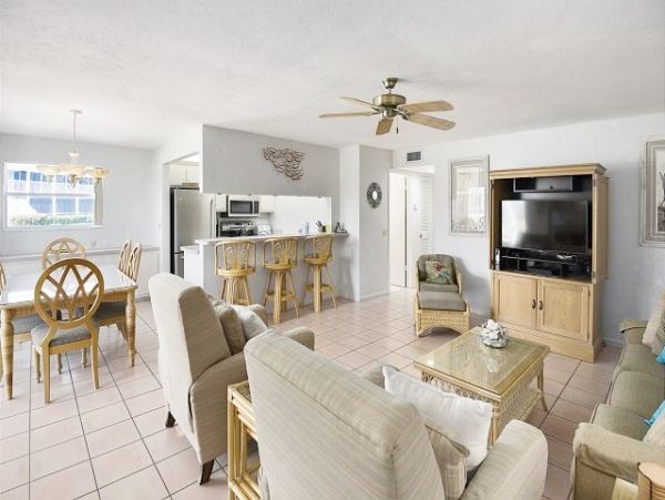 Sanibel Value Vacation Condo Two Bedrooms Sleeps 6