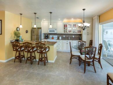Kitchen & Dining Area