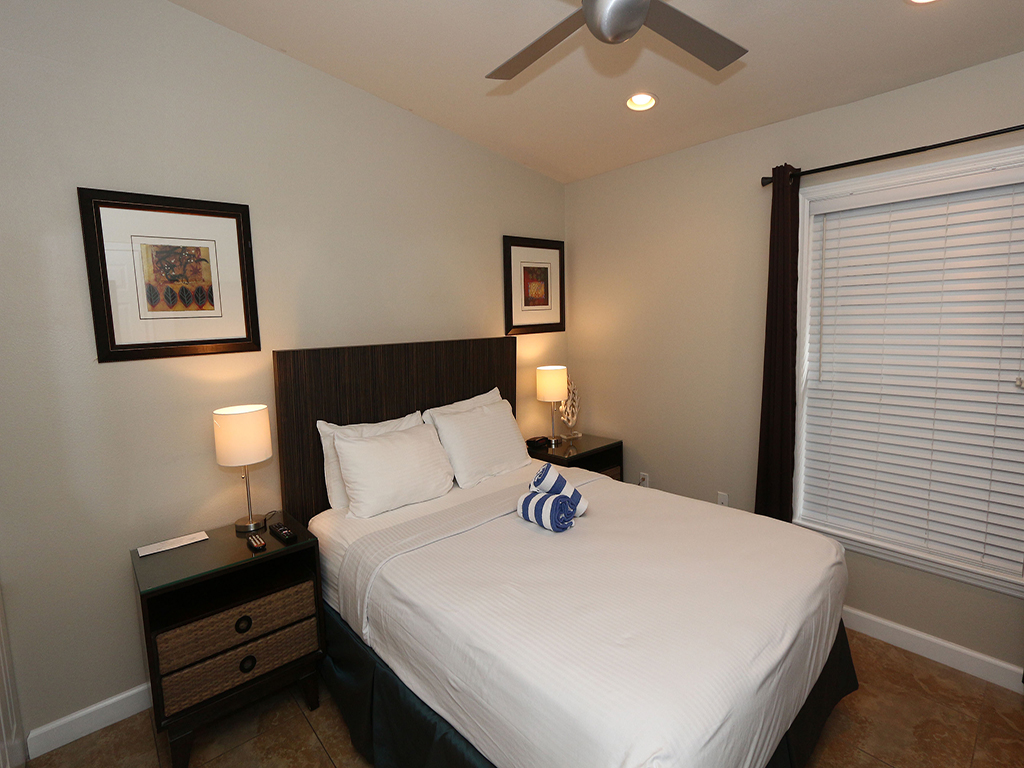 Value Rental on Anna Maria One Bedroom Sleeps 4 - Pool