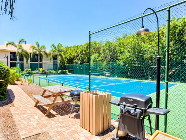Beachfront Sanibel Rental 100 Yards to Sand