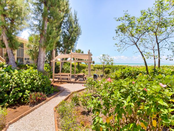Beachfront Sanibel Rental 100 Yards to Sand