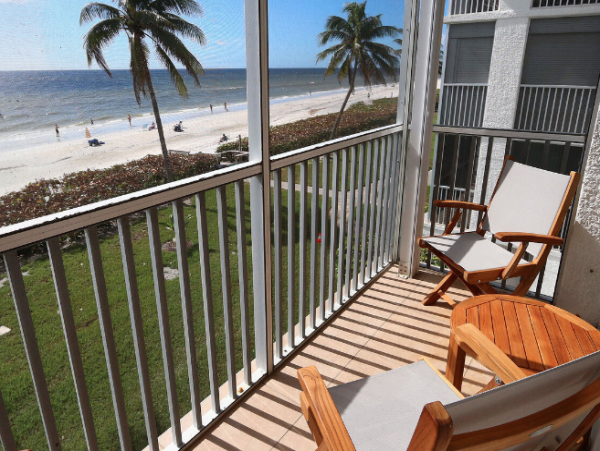 Renovated Gulf Front Sanibel Island Vacation Condo