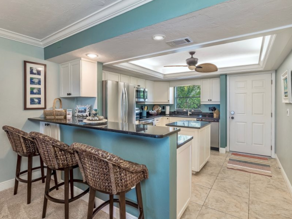 Sanibel Island Vacation Rental | Gulf View 2-Bedroom Condo with Lanai