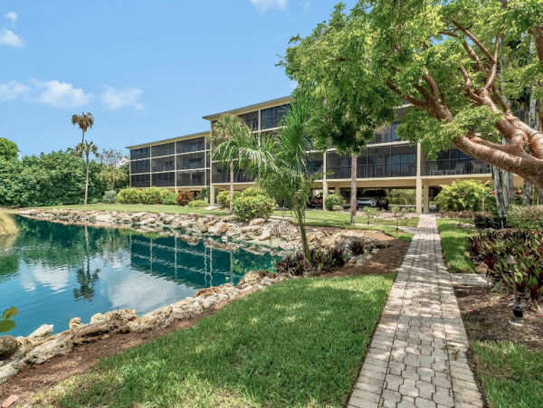 Sanibel Island Vacation Rental | Gulf View 2-Bedroom Condo with Lanai