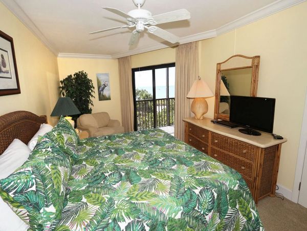 Gulf Front 2 Bedroom Vacation Beach Condo In Sanibel
