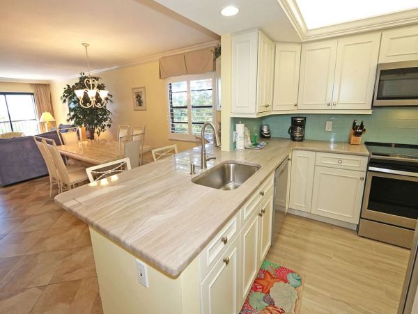 Gulf Front 2 Bedroom Vacation Beach Condo In Sanibel