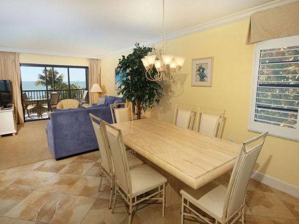 Gulf Front 2 Bedroom Vacation Beach Condo In Sanibel