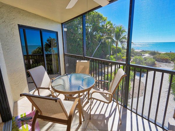 Gulf Front 2 Bedroom Vacation Beach Condo In Sanibel