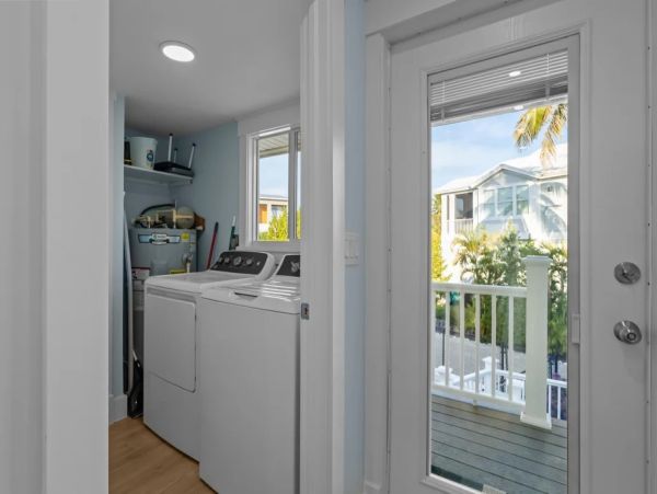 Sanibel Vacation Townhouse on Beach, 3 Bedrooms.