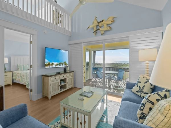 Sanibel Vacation Townhouse on Beach, 3 Bedrooms.