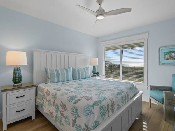 Sanibel Vacation Townhouse on Beach, 3 Bedrooms.