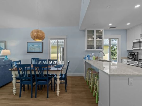 Sanibel Vacation Townhouse on Beach, 3 Bedrooms.