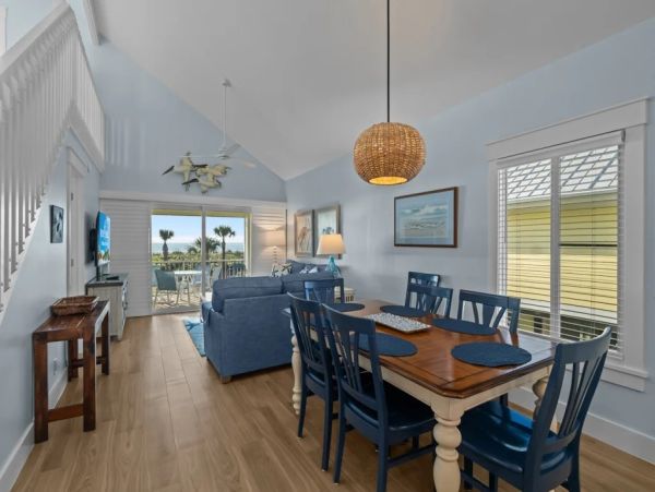 Sanibel Vacation Townhouse on Beach, 3 Bedrooms.