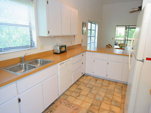 Full-size kitchen
