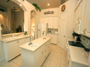Fully equipped kitchen