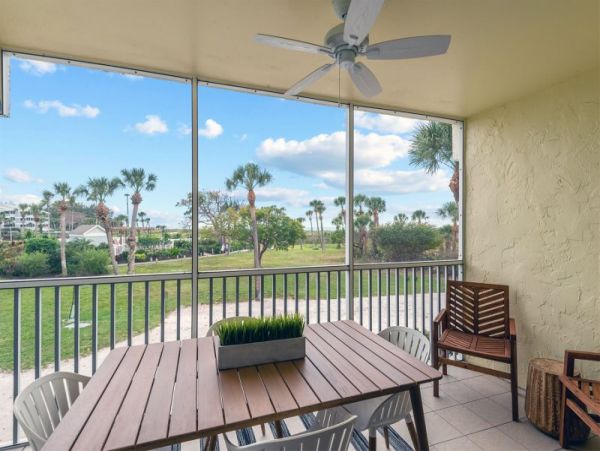 Captiva Vacation Condo One Bedroom Sleeps 4