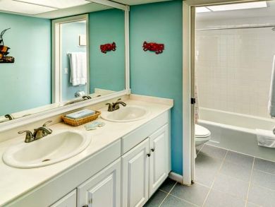 Three Bedroom Gulf Front Vacation Accomodation Captiva