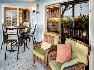 Three Bedroom Gulf Front Vacation Accomodation Captiva