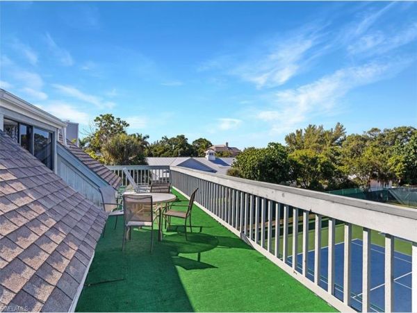 Gulf Front Three Bedroom Captiva Vacation Rental with Pool