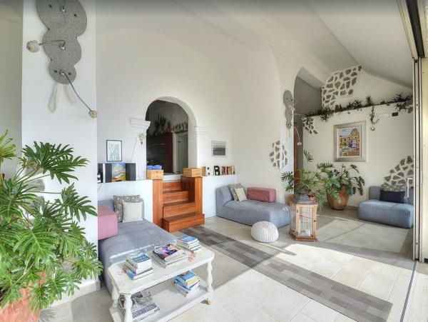 Three Bedroom Positano Vacation Villa with Sea Views