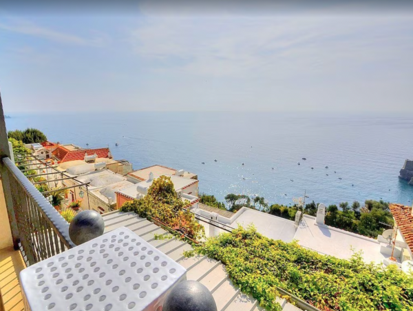 Three Bedroom Positano Vacation Villa with Sea Views