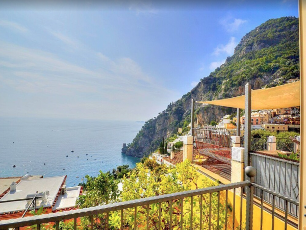 Three Bedroom Positano Vacation Villa with Sea Views