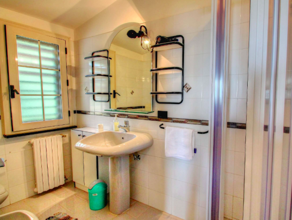 Luxury Four Bedroom Villa Rental with Views