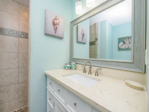 Siesta Key Three Bedroom Vacation Pool Home Sleeps 8