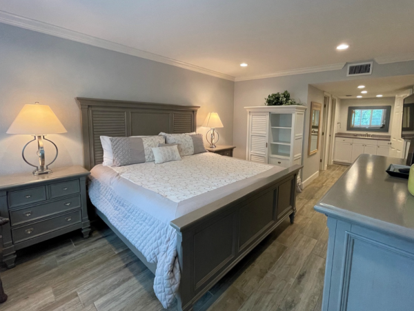 Siesta Key Vacation Rental with Two Bedrooms at the Beach