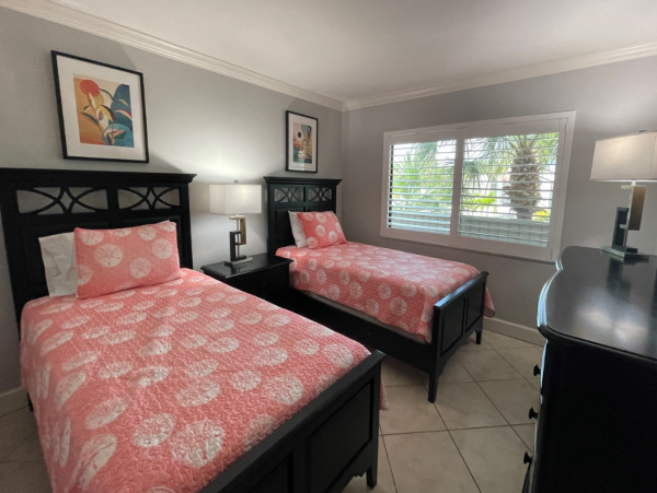 Siesta Key Vacation Rental with Two Bedrooms at the Beach