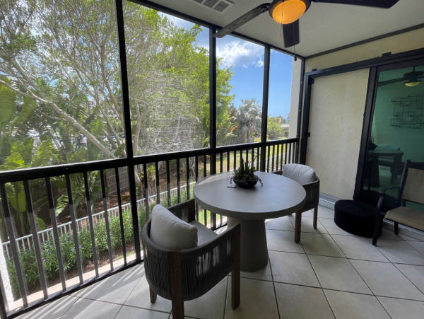 Siesta Key Vacation Rental with Two Bedrooms at the Beach