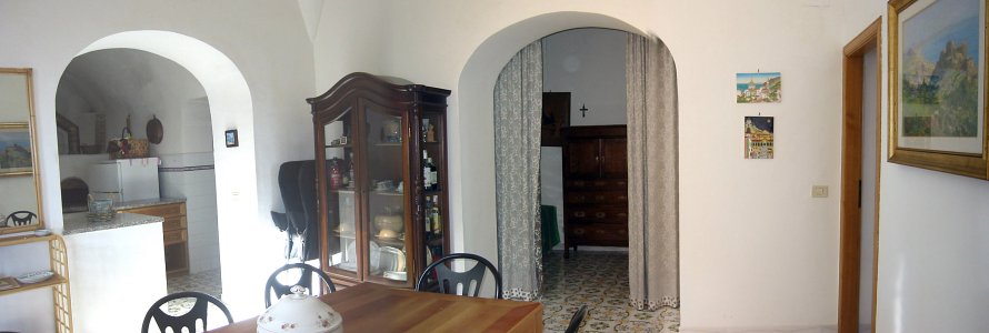 Open Plan Kitchen and Dining Area