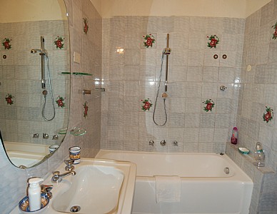 Bathroom with Tub Bathroom with Tub