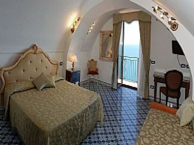 Matrimonial Bedroom 5 with Sea View Matrimonial Bedroom 5 with Sea View
