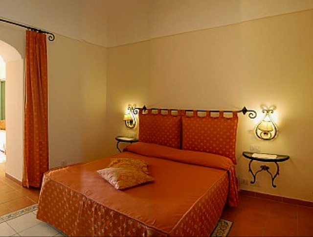 Bedroom with Matrimonial Bed