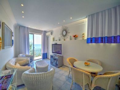 Upscale Home Rental on Positano Sleeps 4 Private Pool