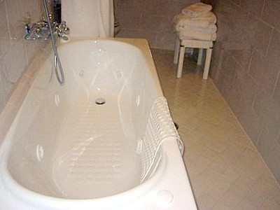 Bathroom with Tub