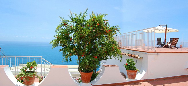 Three Bedroom Praiano Villa Luxury Huge Terraces