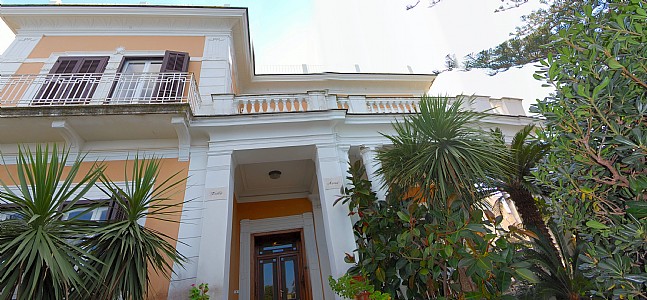 Sorrento Italy Condo 36612