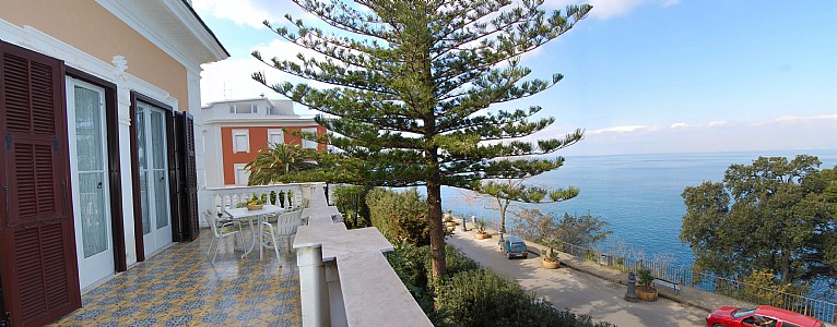 Sorrento Italy Condo 36612