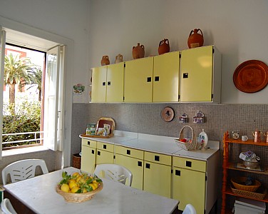 Sorrento Italy Condo 36612