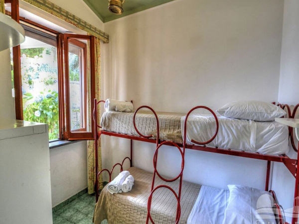 Sorrento Villa 3.7 From the Center with Great Views