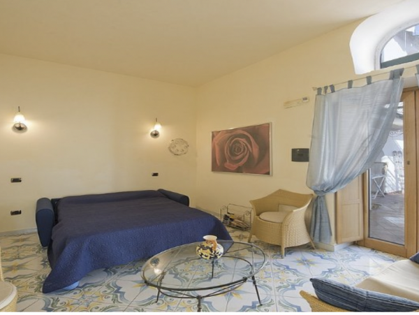 Lovely Praiano vacation Villa Three bedrooms